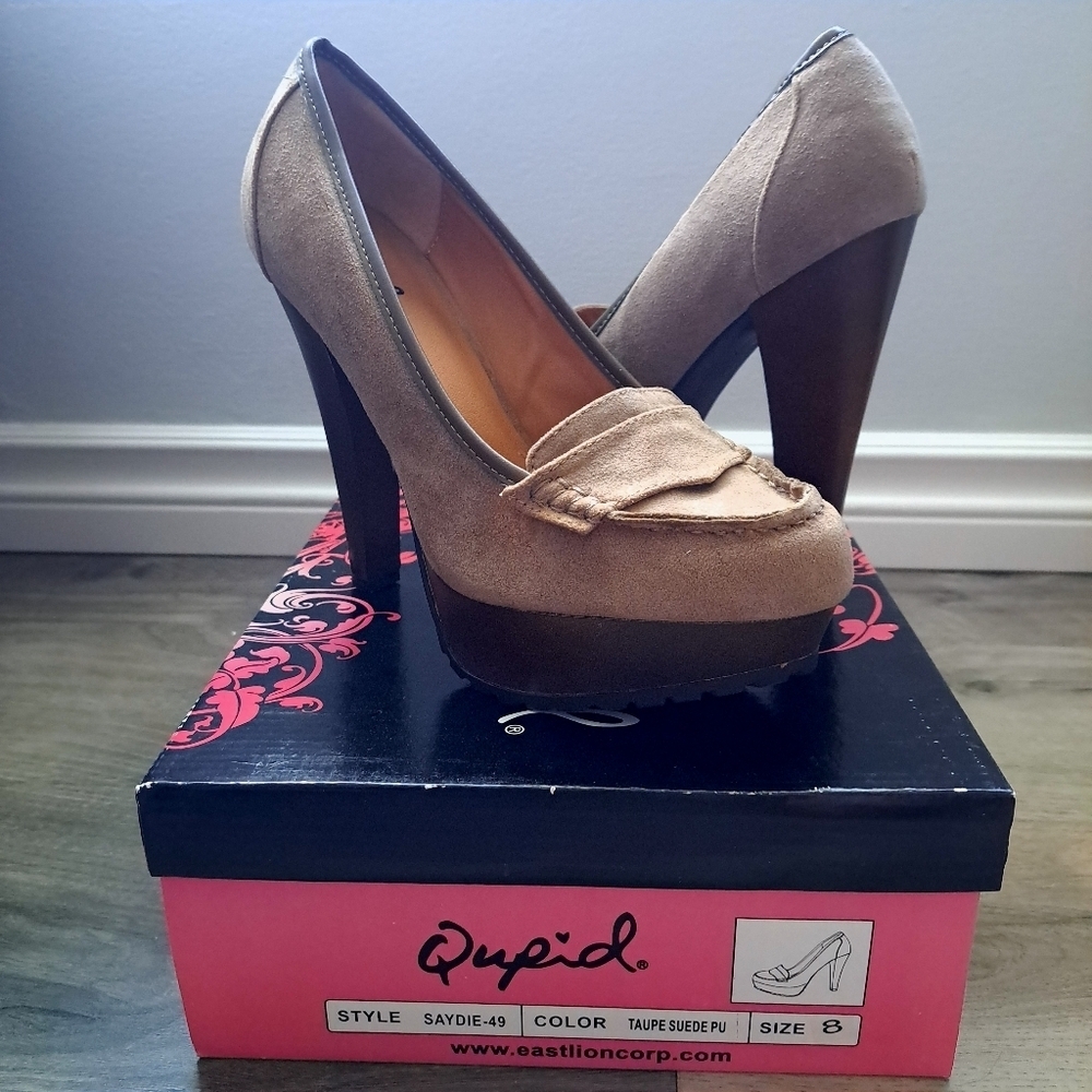 Qupid | taupe suede su~ platform wood like heel